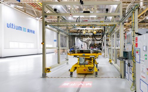 江夏區(qū)委書(shū)記張斐 危中尋機(jī) ,轉(zhuǎn)型升級(jí)產(chǎn)業(yè)鏈群